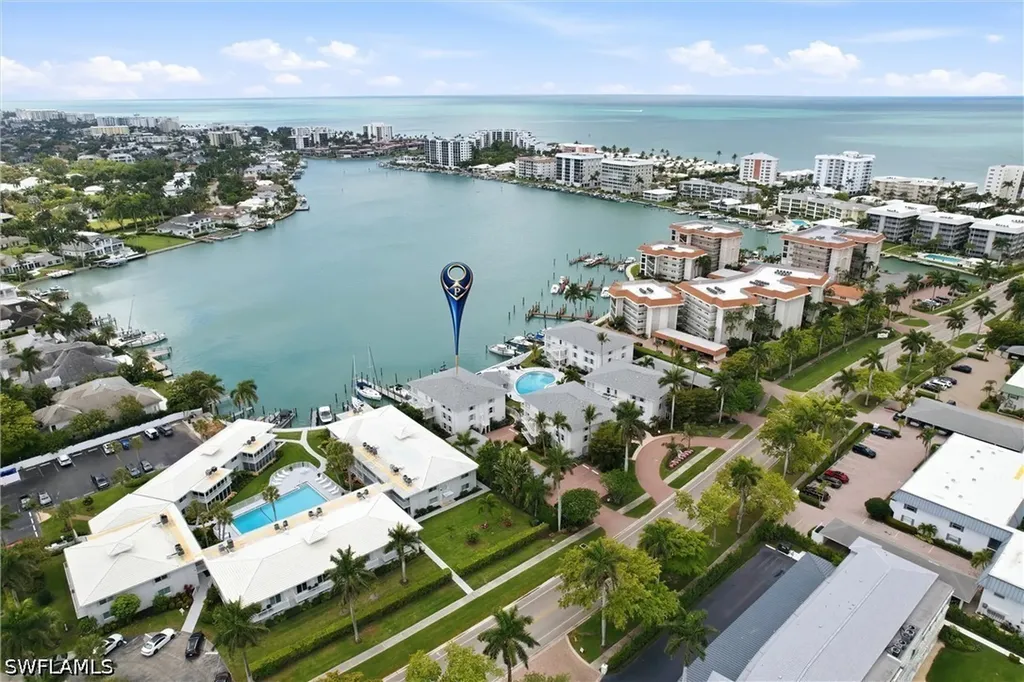 322 Harbour Drive Naples FL 34103