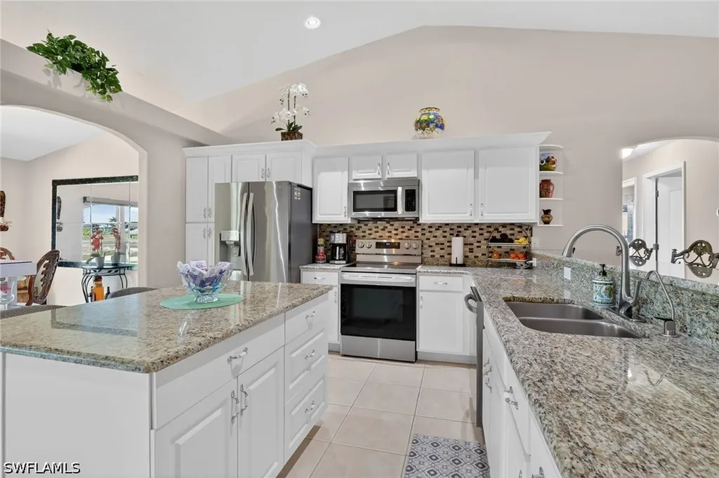 1223 NW 40th Place Cape Coral FL 33993
