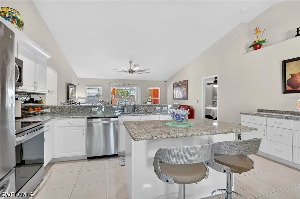 1223 NW 40th Place Cape Coral FL 33993