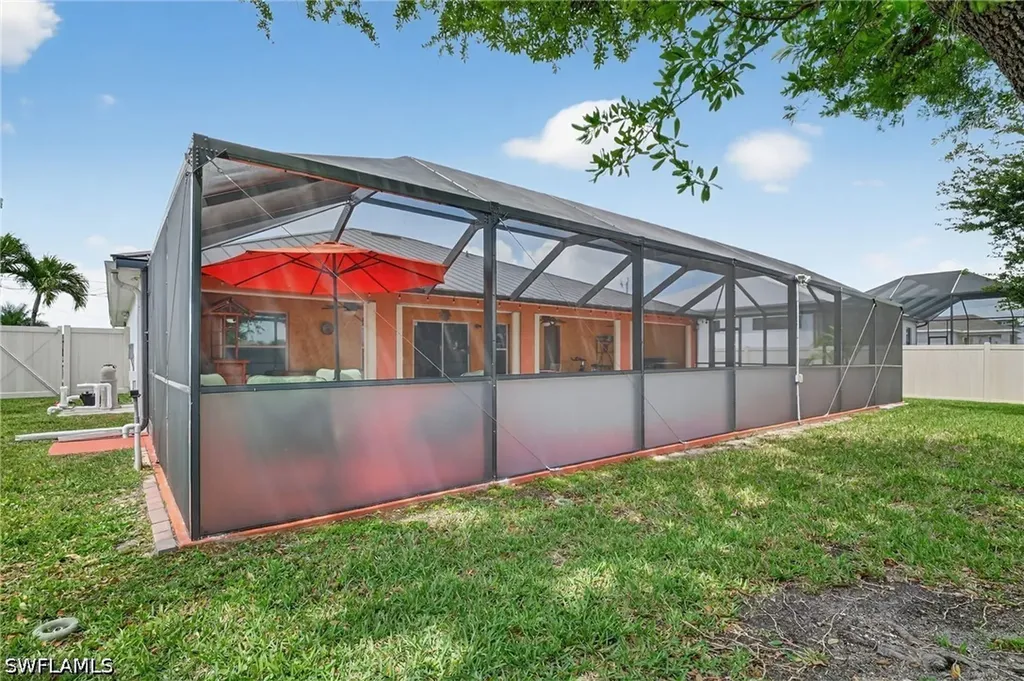1223 NW 40th Place Cape Coral FL 33993