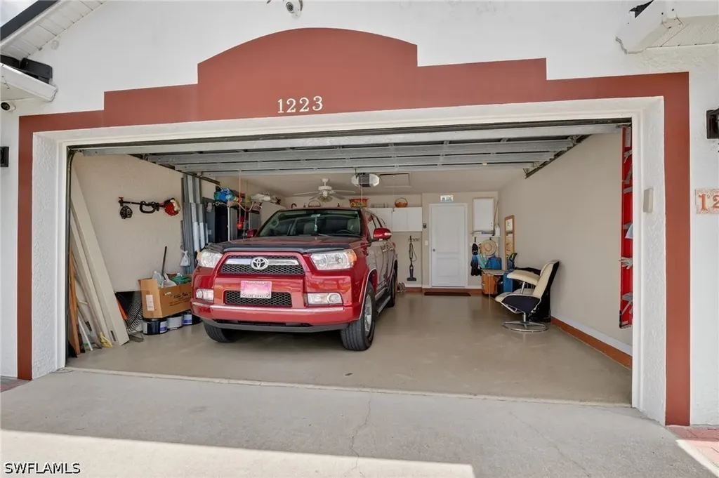 1223 NW 40th Place Cape Coral FL 33993