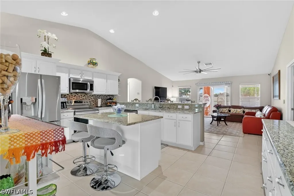 1223 NW 40th Place Cape Coral FL 33993