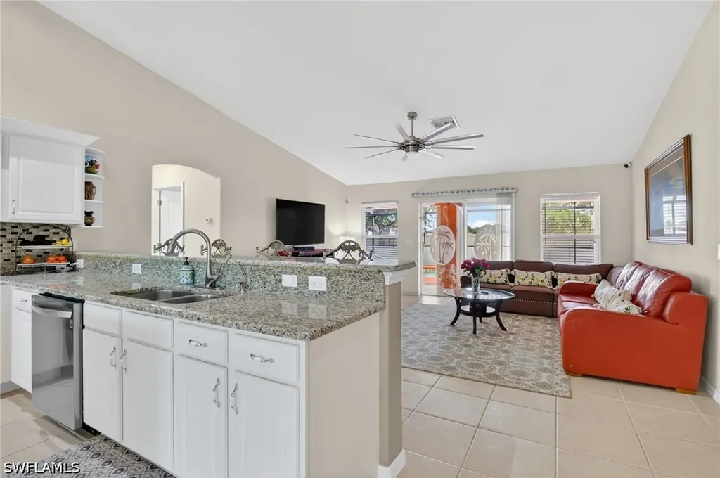 1223 NW 40th Place Cape Coral FL 33993