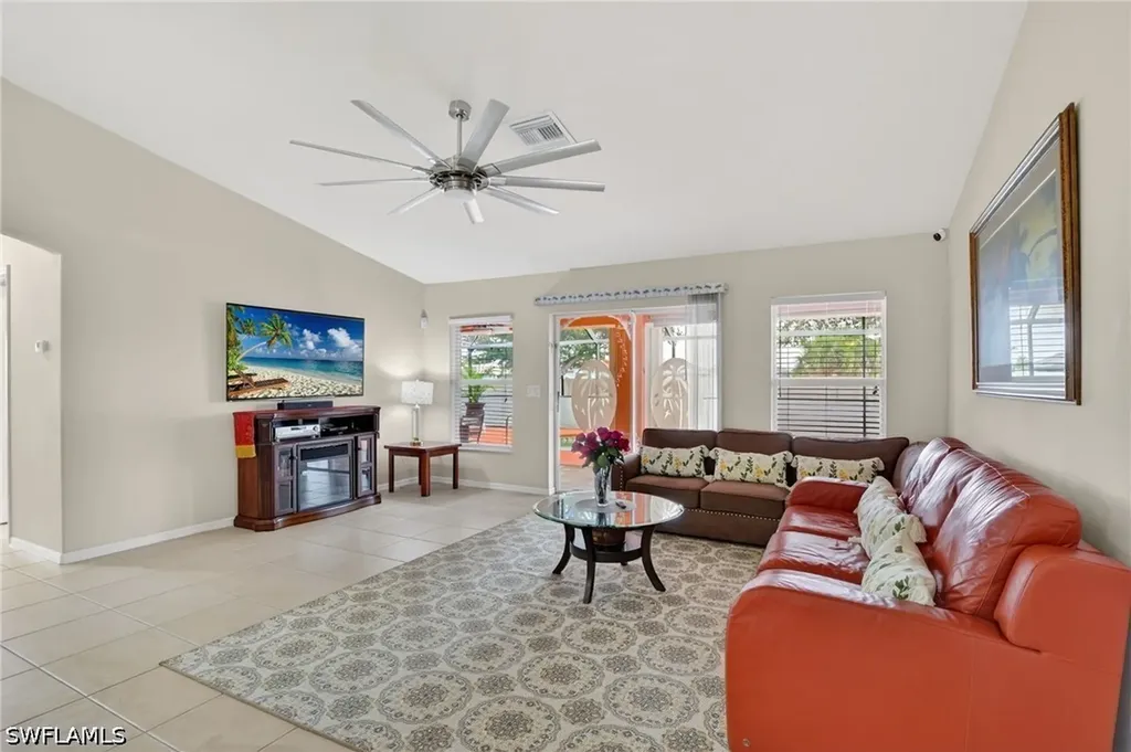 1223 NW 40th Place Cape Coral FL 33993