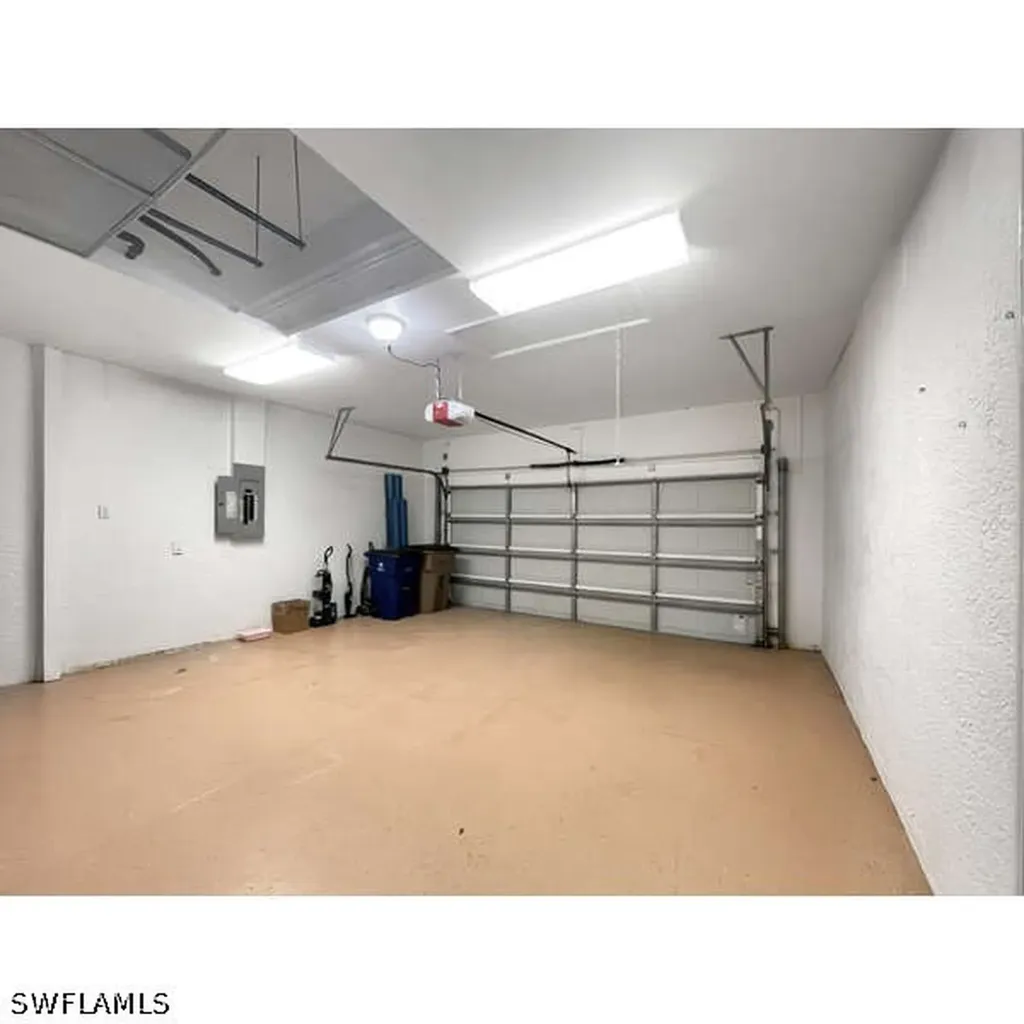 1252 Delores Street E Lehigh Acres FL 33974