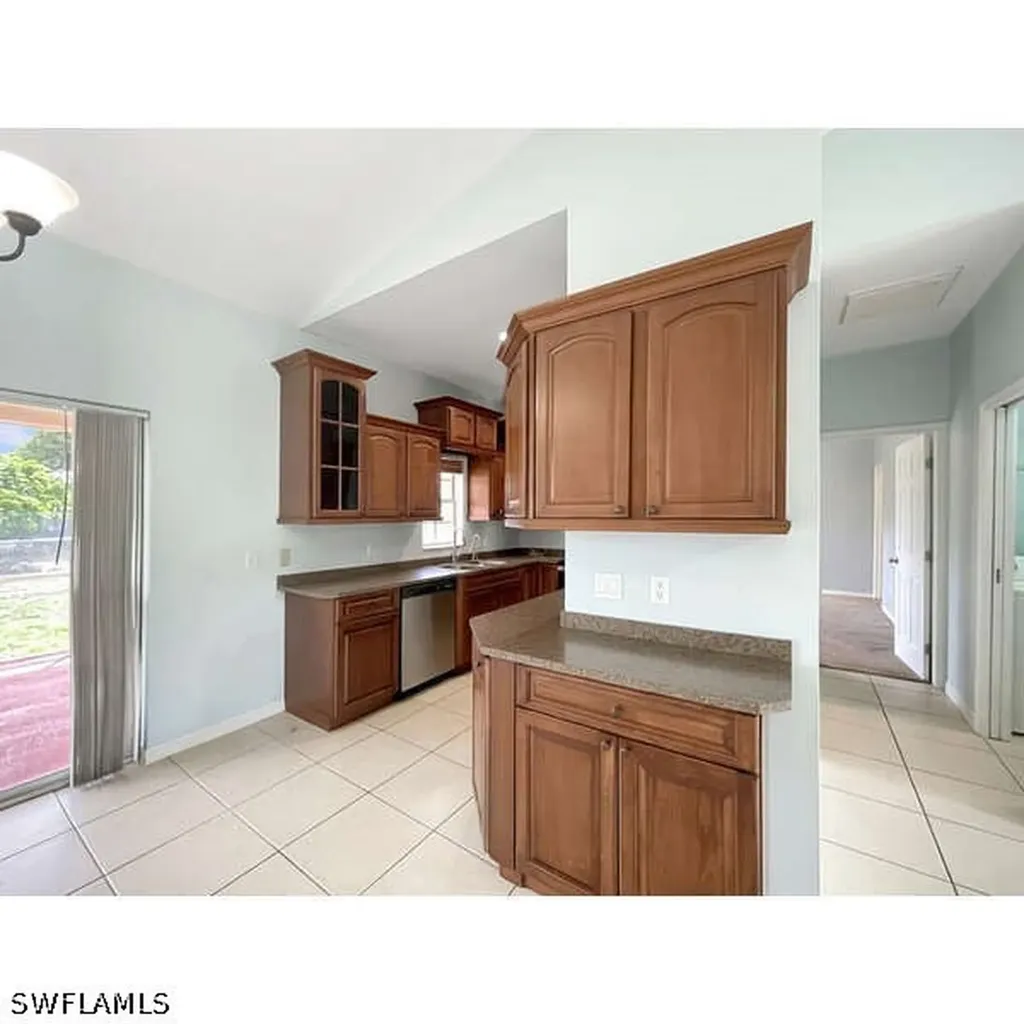 1252 Delores Street E Lehigh Acres FL 33974
