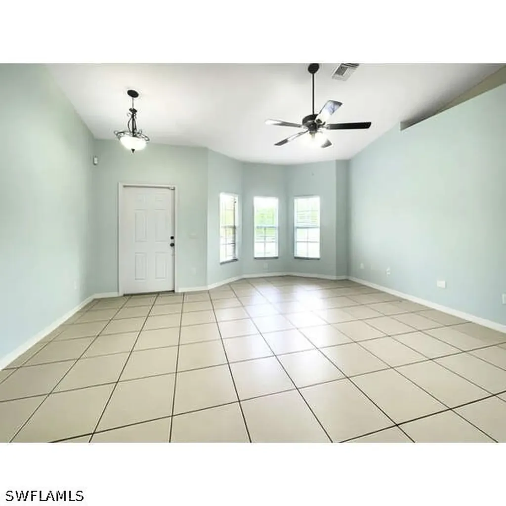 1252 Delores Street E Lehigh Acres FL 33974