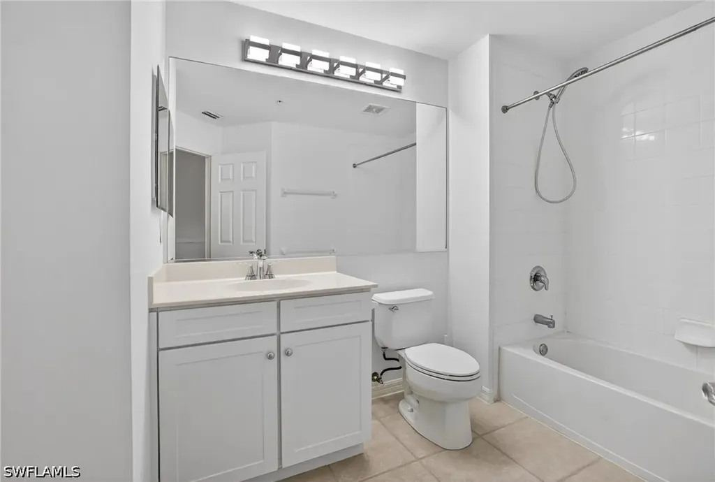 15995 Caldera Lane Naples FL 34110