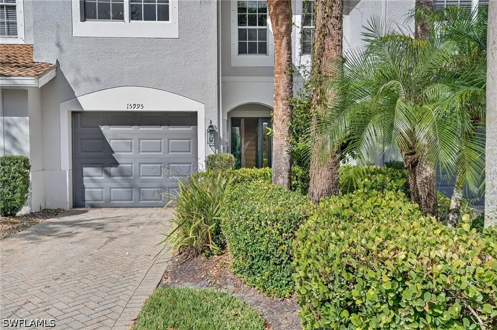 15995 Caldera Lane Naples FL 34110