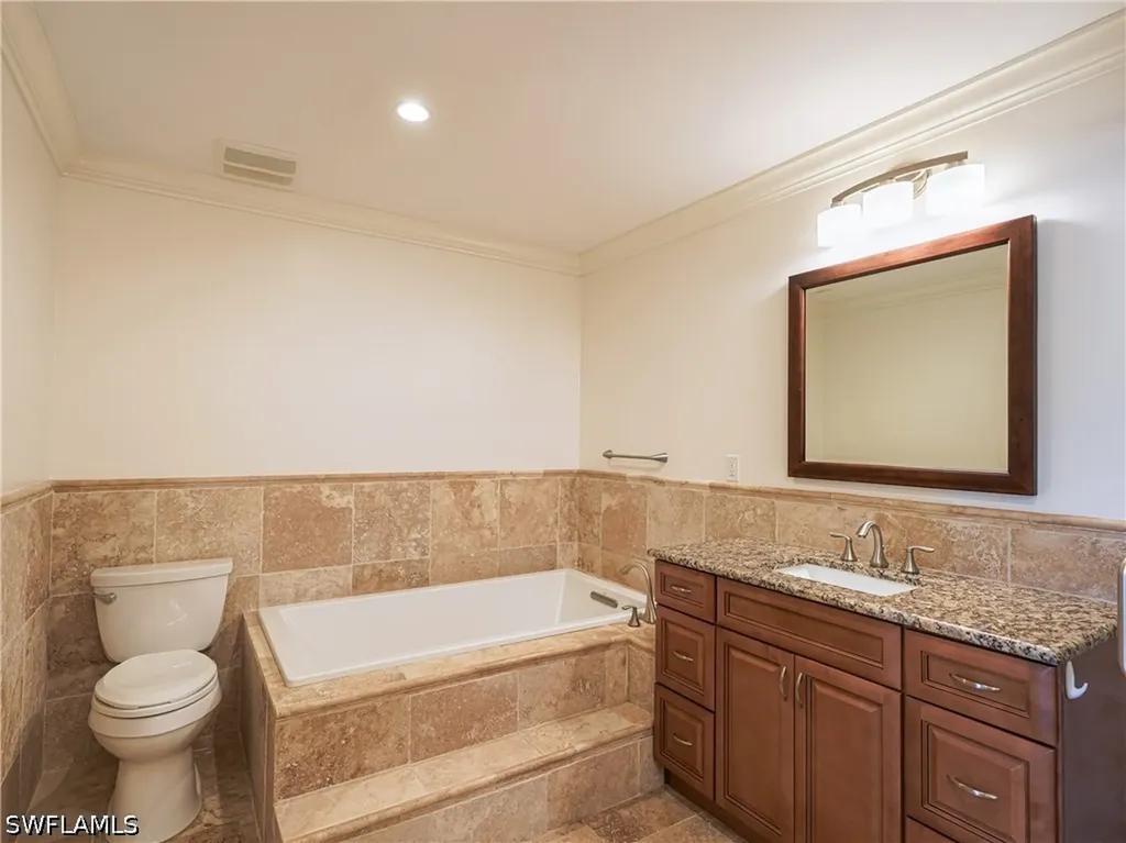 2847 Aintree Lane Naples FL 34112