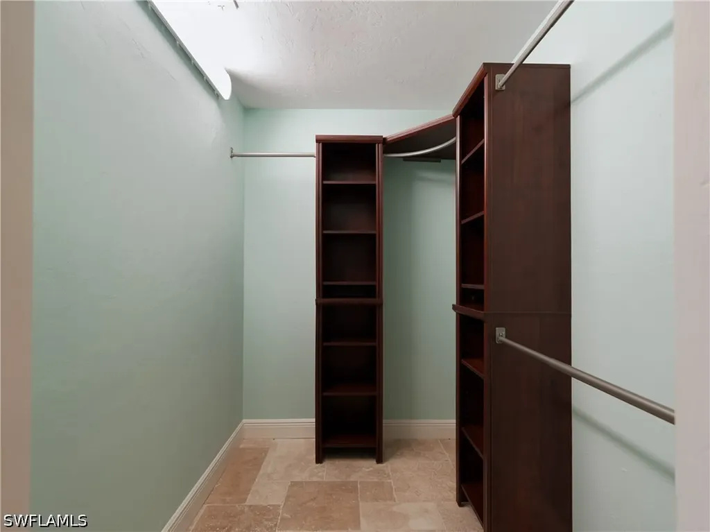 2847 Aintree Lane Naples FL 34112
