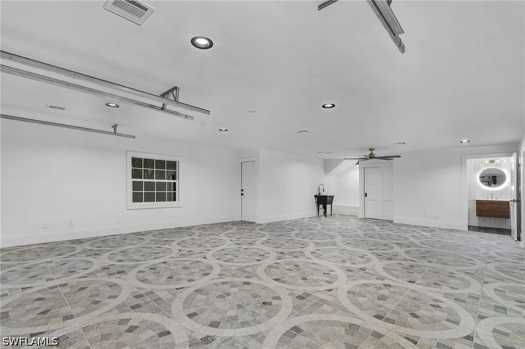 6155 Standing Oaks Lane Naples FL 34119