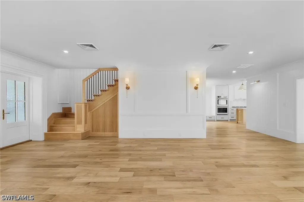 6155 Standing Oaks Lane Naples FL 34119