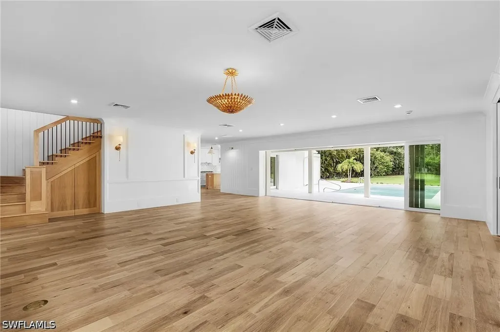 6155 Standing Oaks Lane Naples FL 34119