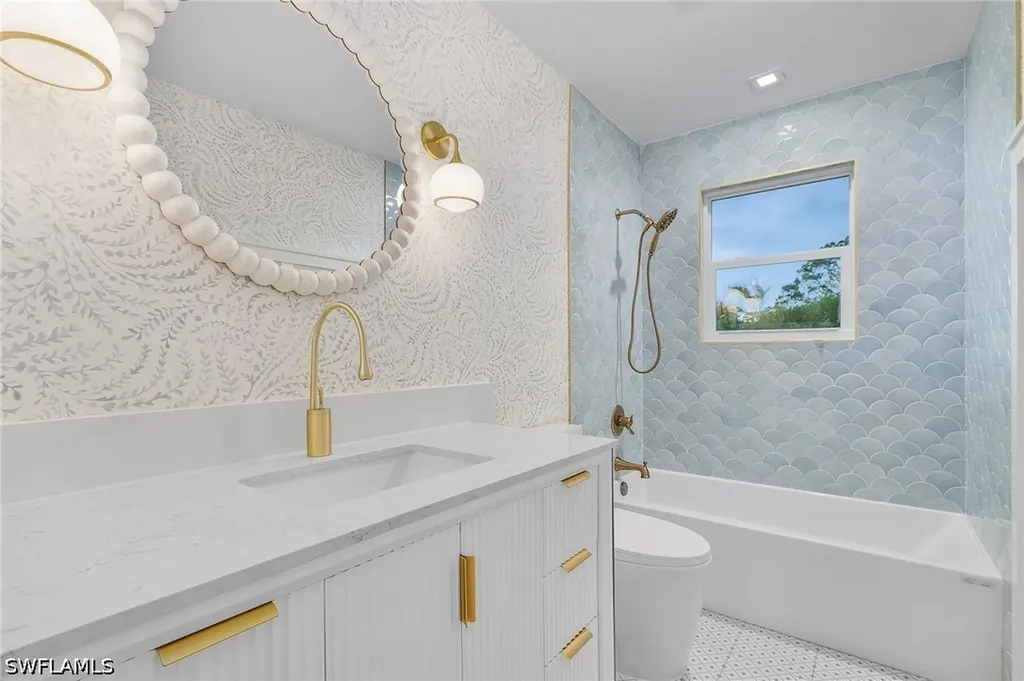 6155 Standing Oaks Lane Naples FL 34119