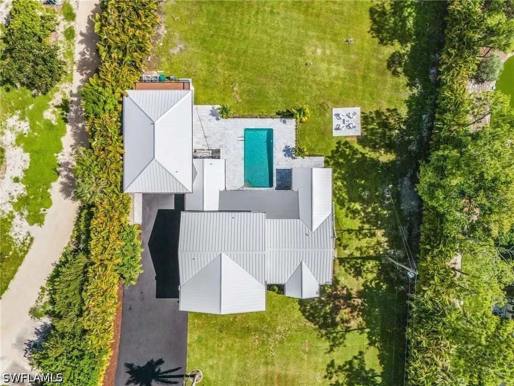 6155 Standing Oaks Lane Naples FL 34119