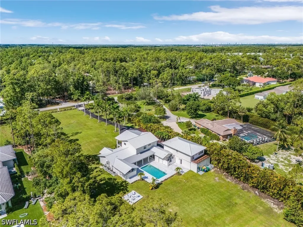 6155 Standing Oaks Lane Naples FL 34119