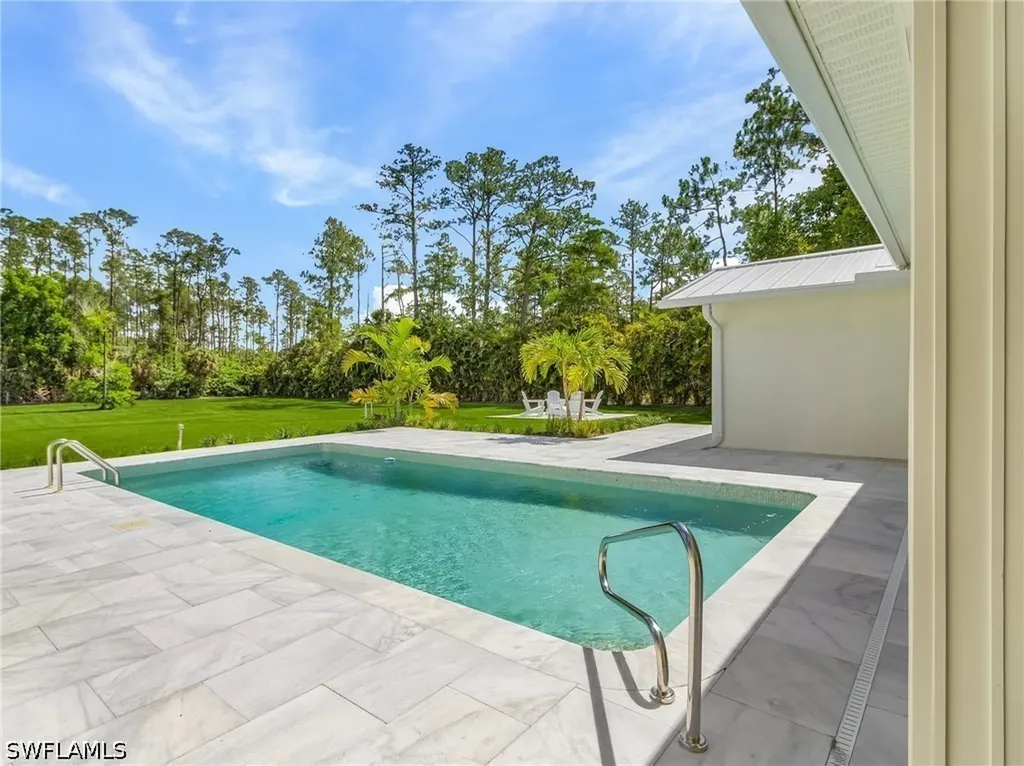 6155 Standing Oaks Lane Naples FL 34119