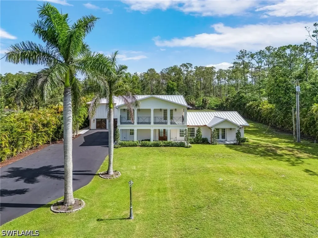 6155 Standing Oaks Lane Naples FL 34119