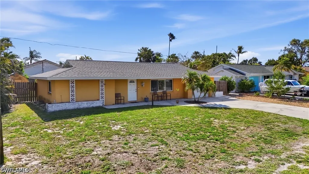 27605 Playa Del Rey Lane Bonita Springs FL 34135