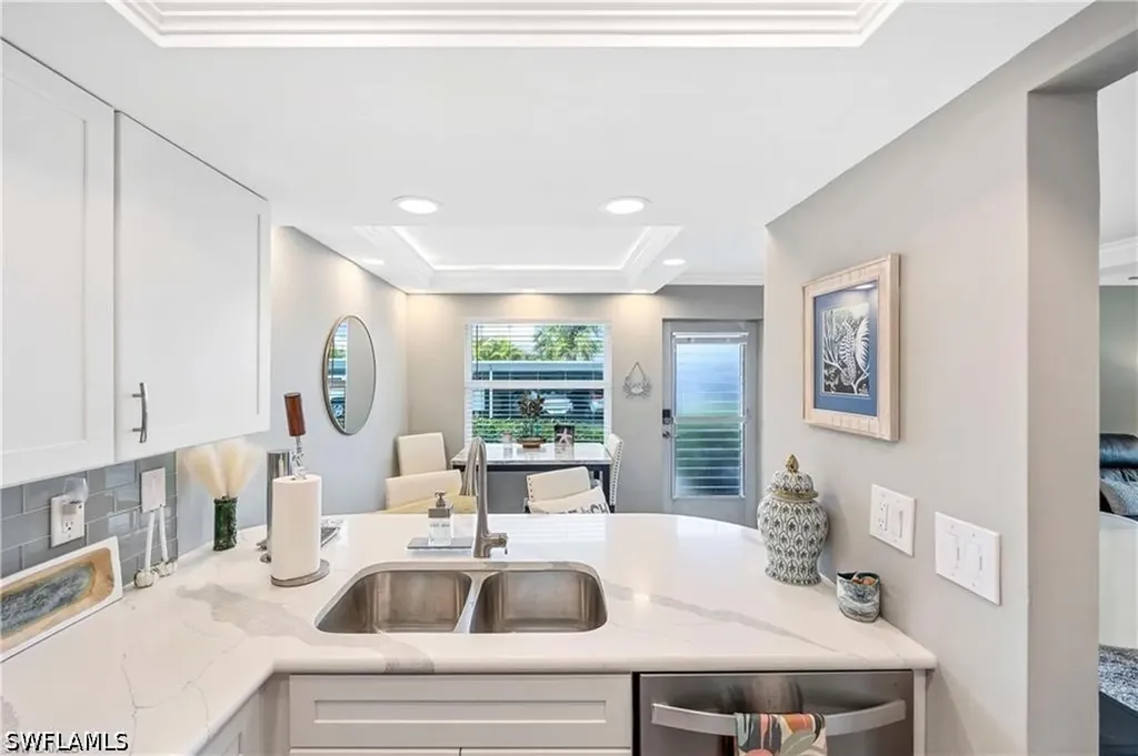 330 Kon Tiki Drive Naples FL 34113