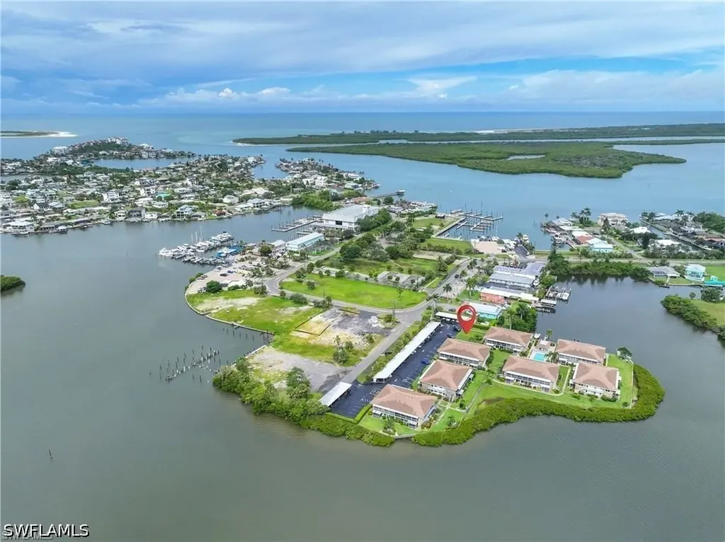 330 Kon Tiki Drive Naples FL 34113
