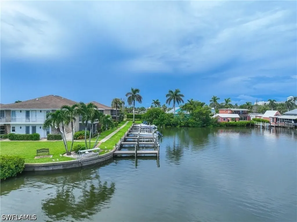 330 Kon Tiki Drive Naples FL 34113