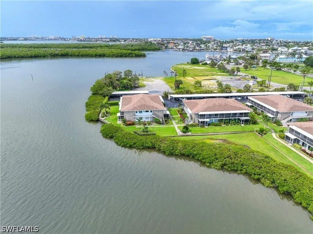 330 Kon Tiki Drive Naples FL 34113