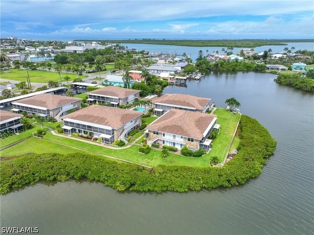 330 Kon Tiki Drive Naples FL 34113