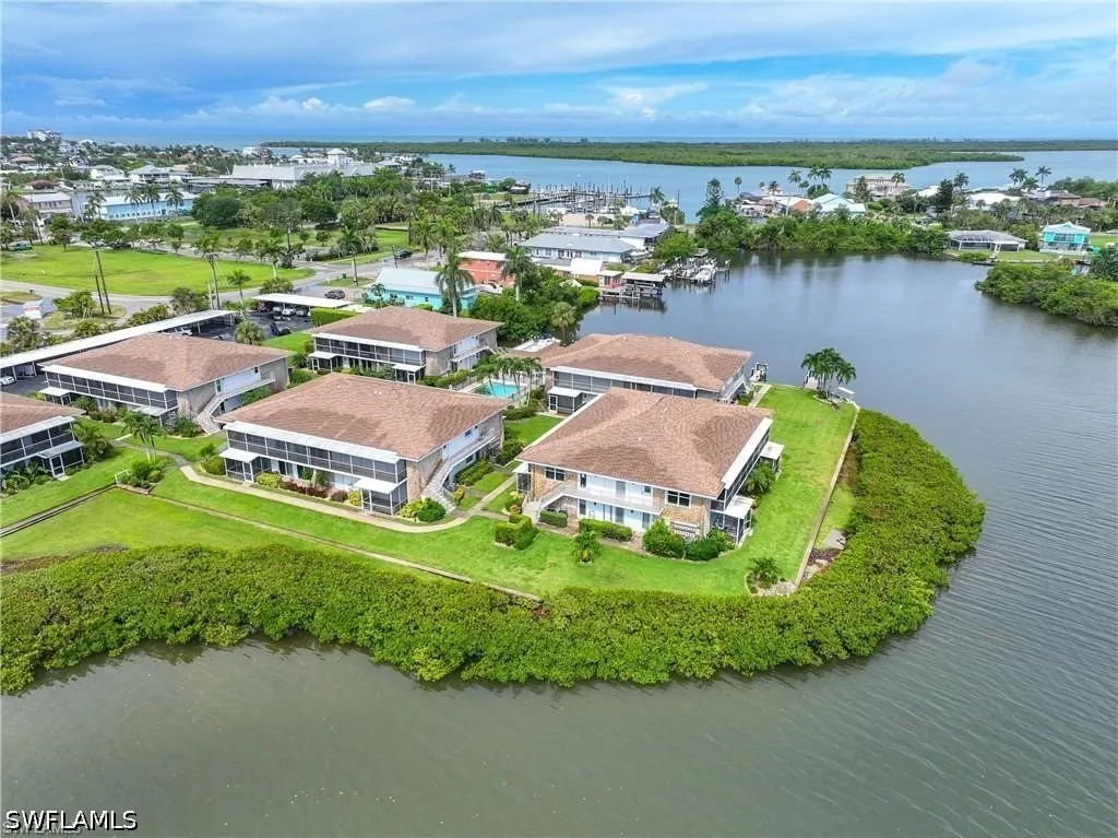 330 Kon Tiki Drive Naples FL 34113