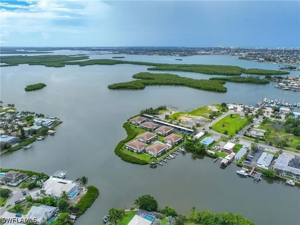 330 Kon Tiki Drive Naples FL 34113