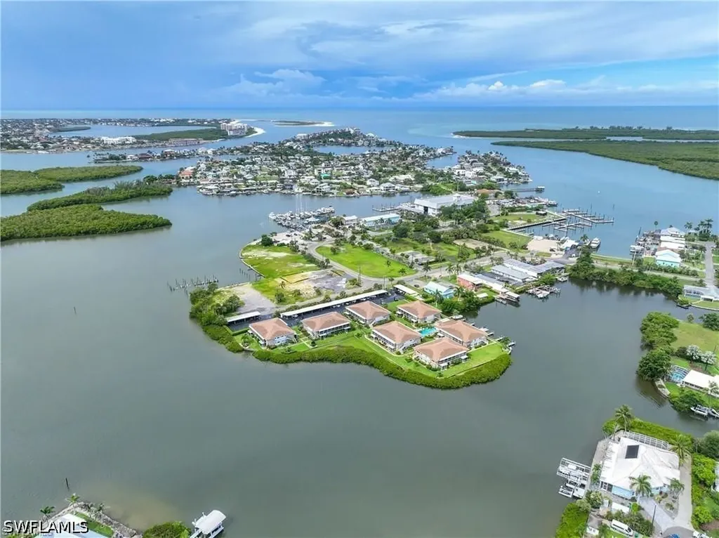 330 Kon Tiki Drive Naples FL 34113