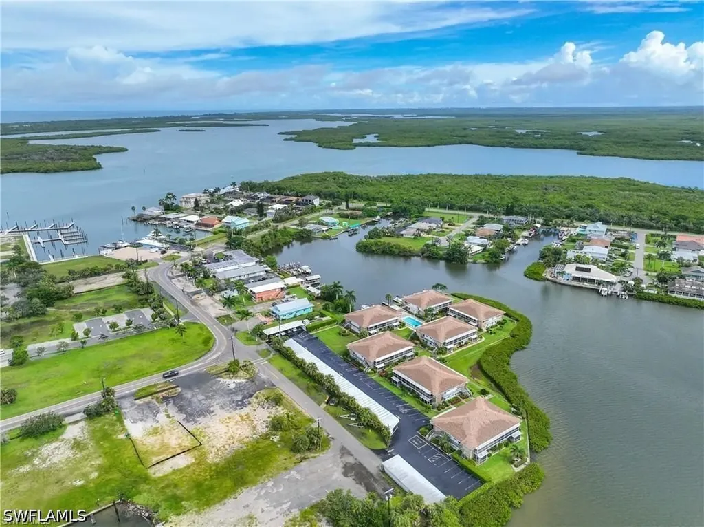 330 Kon Tiki Drive Naples FL 34113