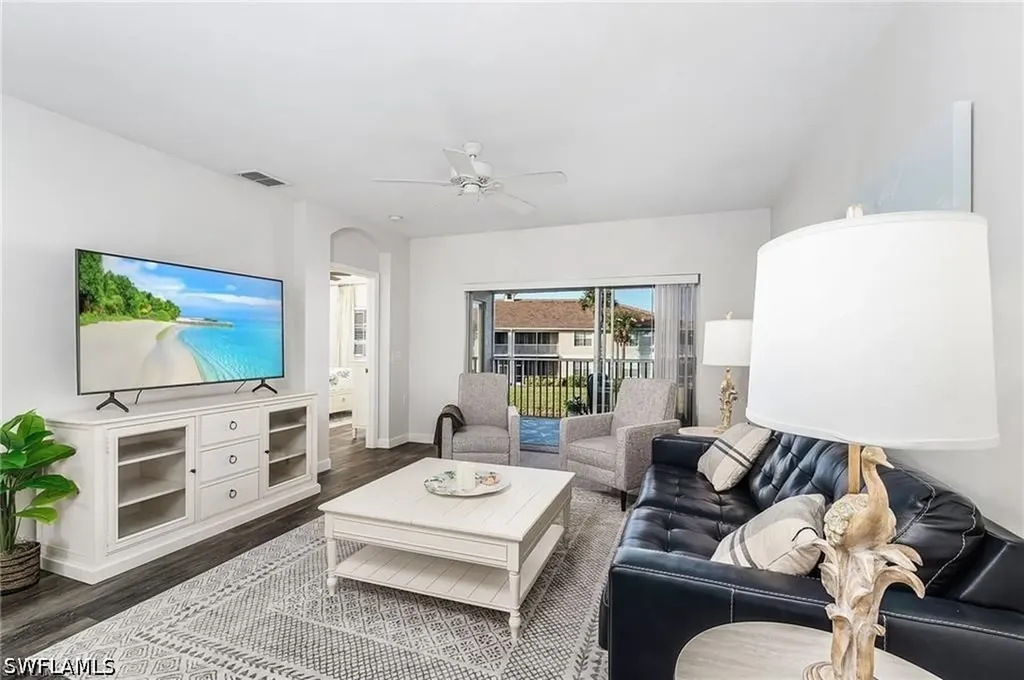 3009 Driftwood Way Naples FL 34109