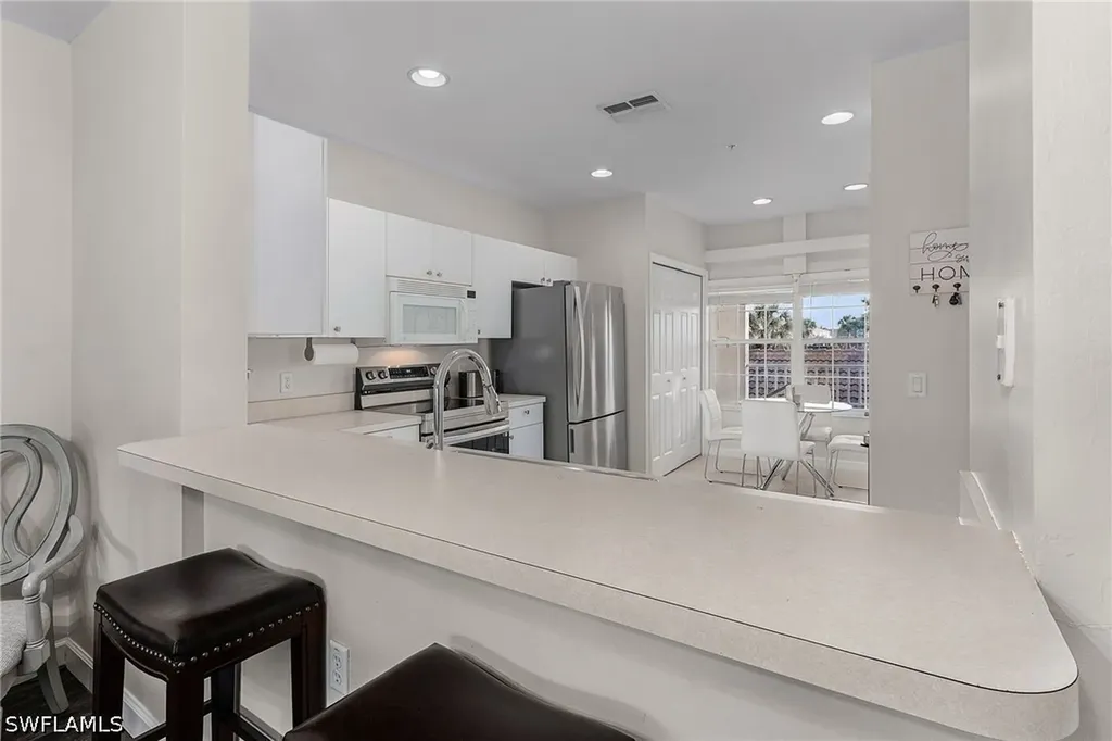 3009 Driftwood Way Naples FL 34109