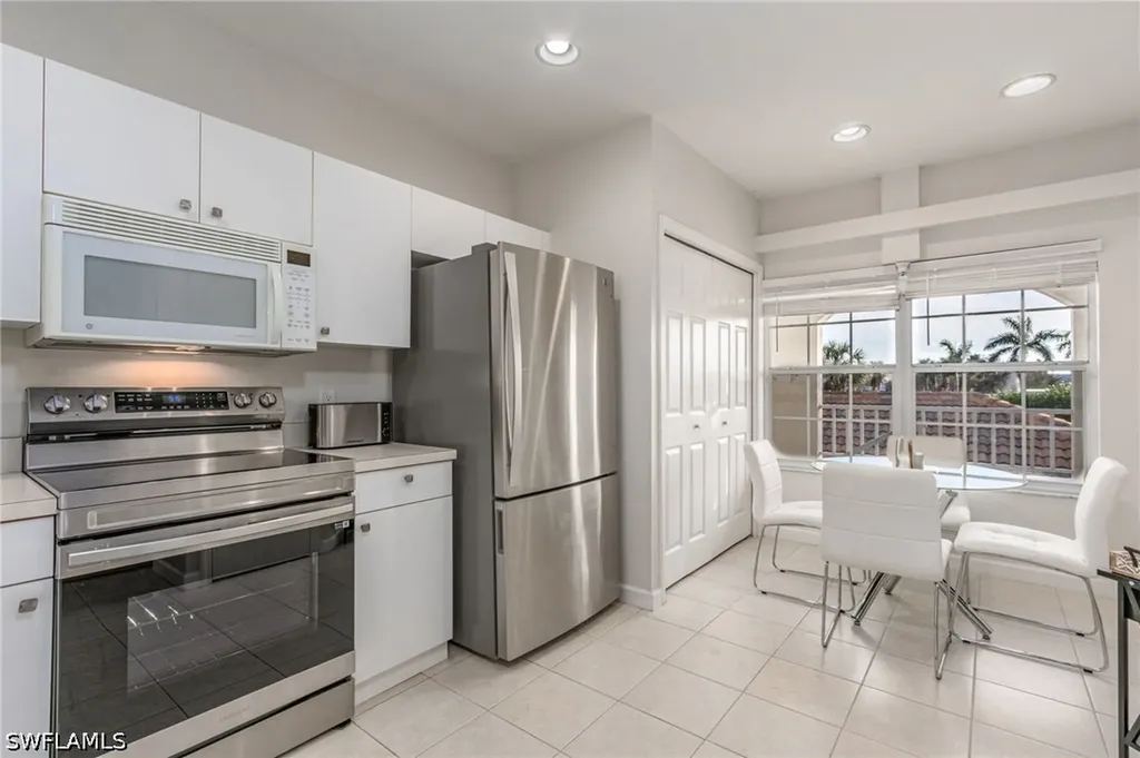 3009 Driftwood Way Naples FL 34109