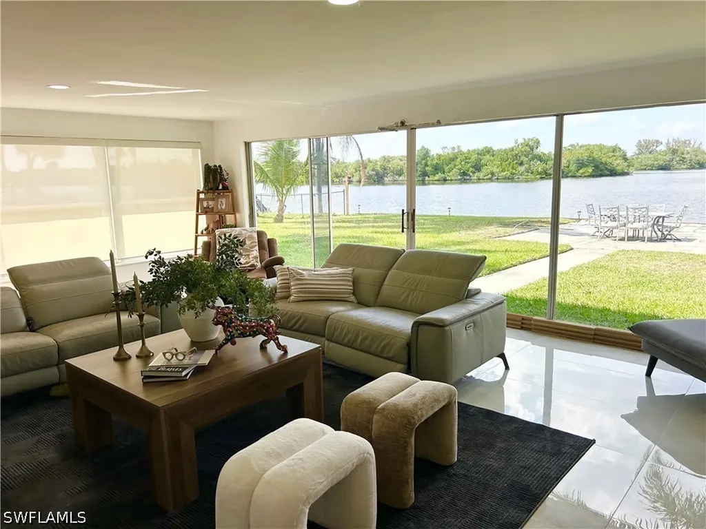 337 Shore Drive Fort Myers FL 33905