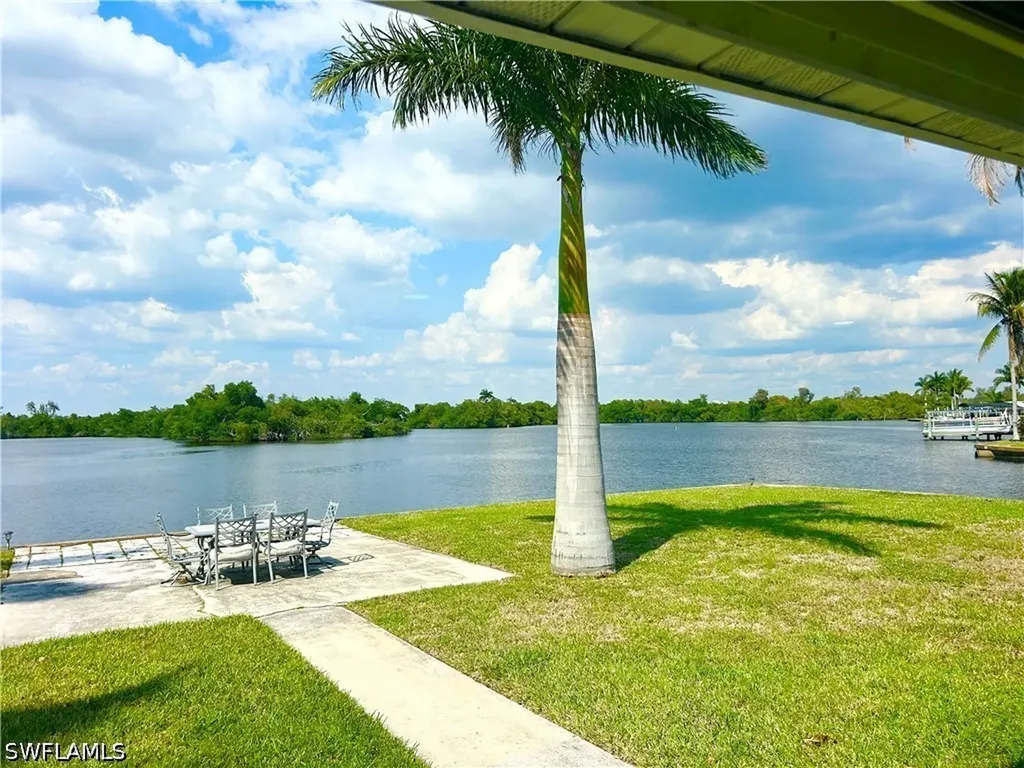 337 Shore Drive Fort Myers FL 33905