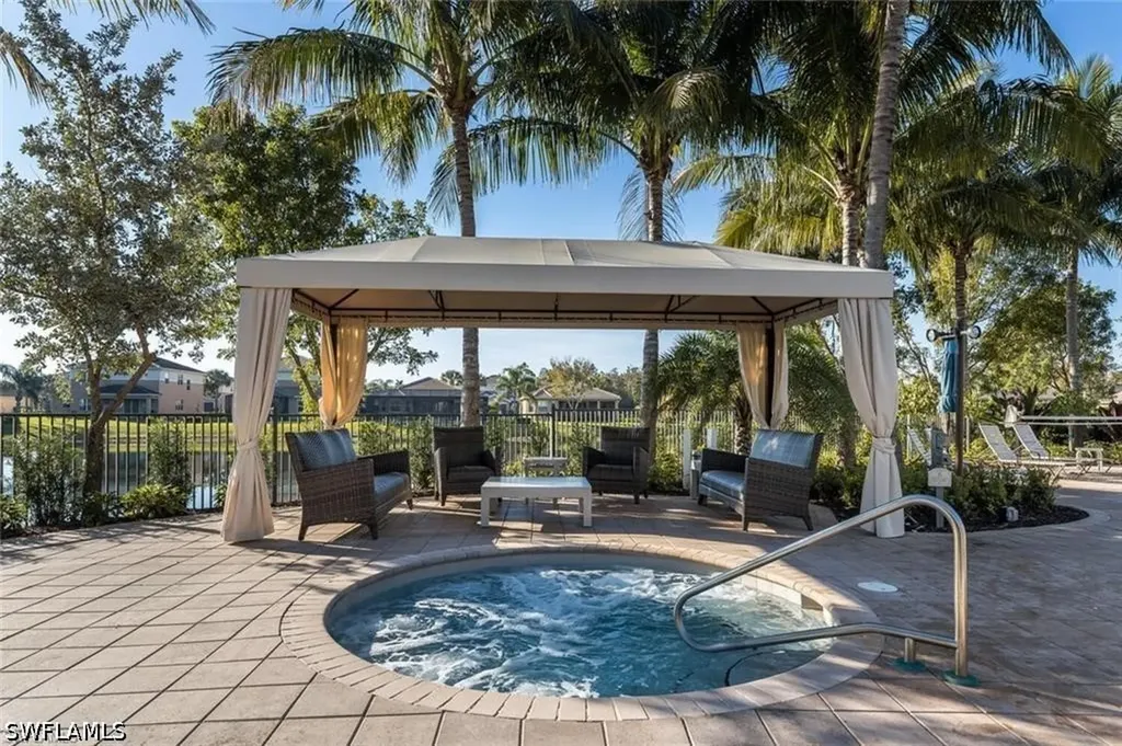 6505 Monterey Point Naples FL 34105