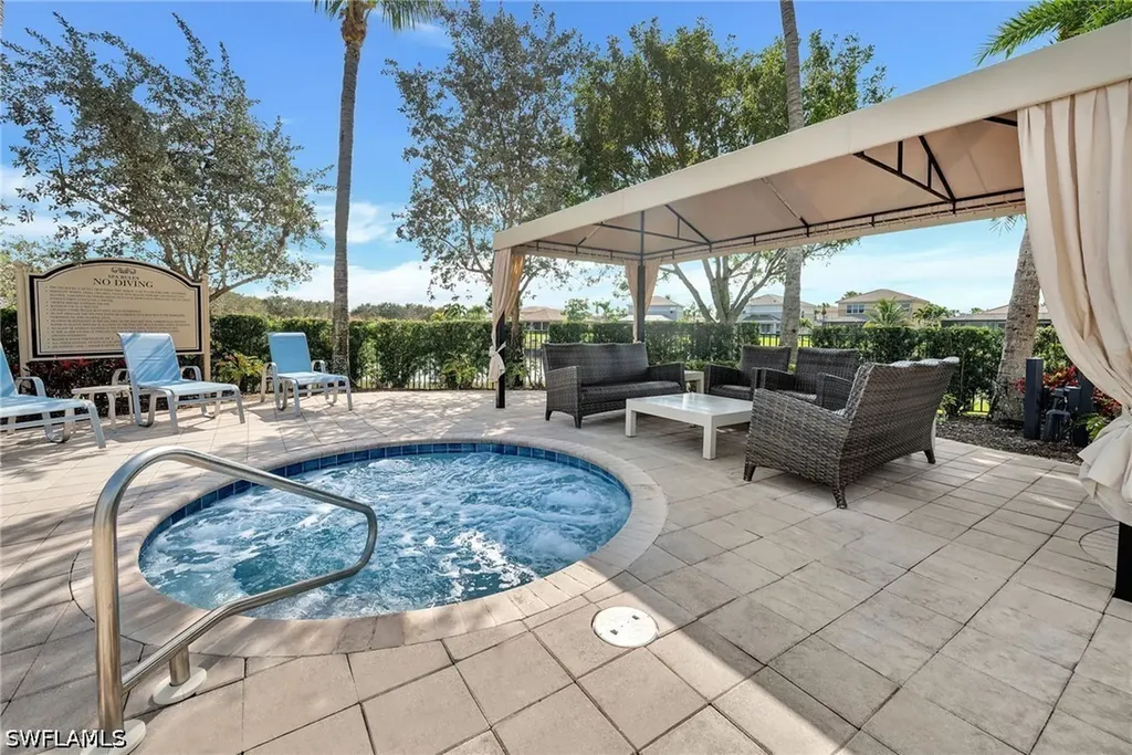 6505 Monterey Point Naples FL 34105
