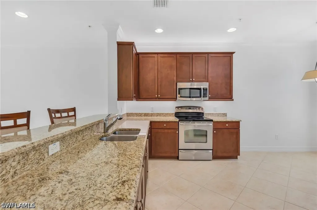 6505 Monterey Point Naples FL 34105