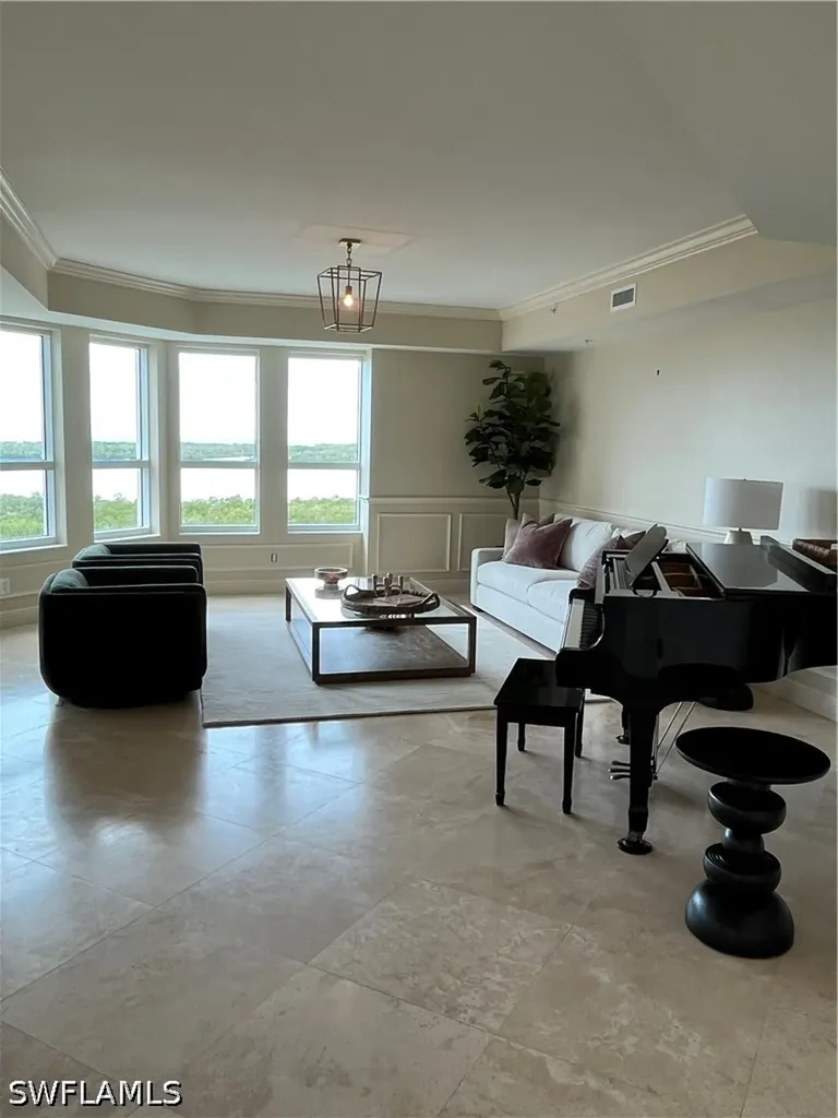 285 Grande Way Naples FL 34110
