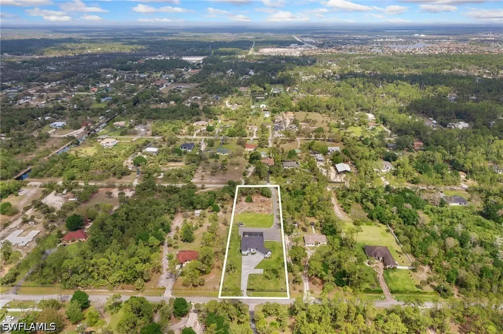 431 16th Avenue NE Naples FL 34120