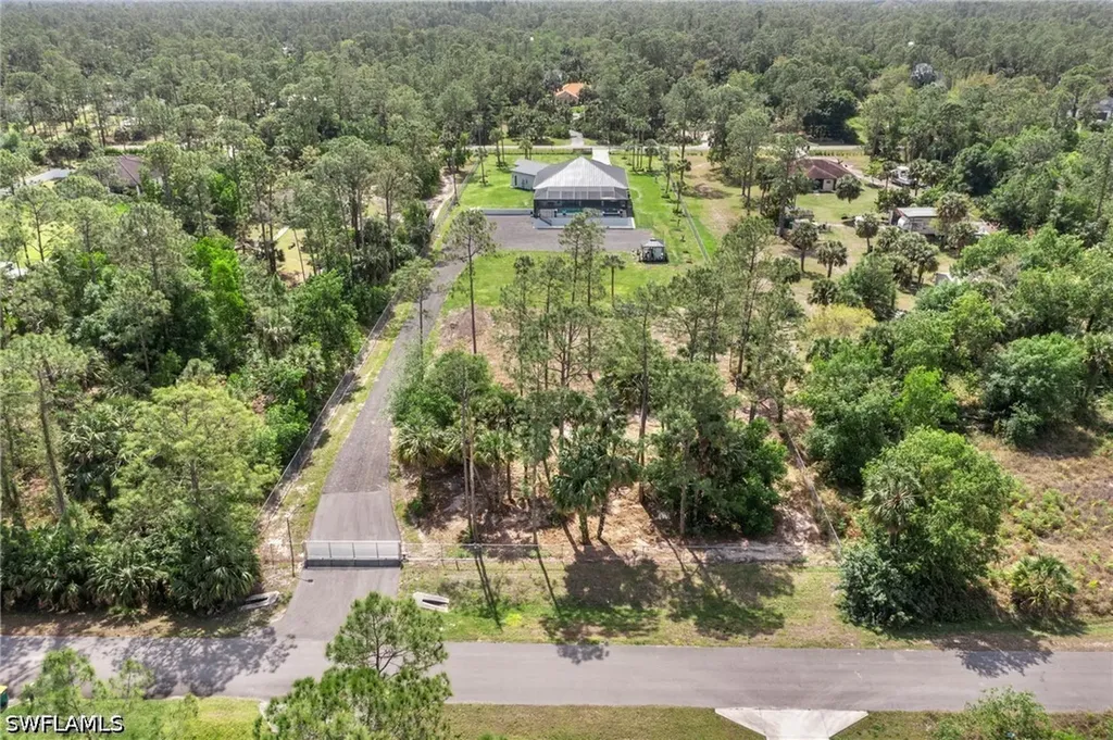 431 16th Avenue NE Naples FL 34120