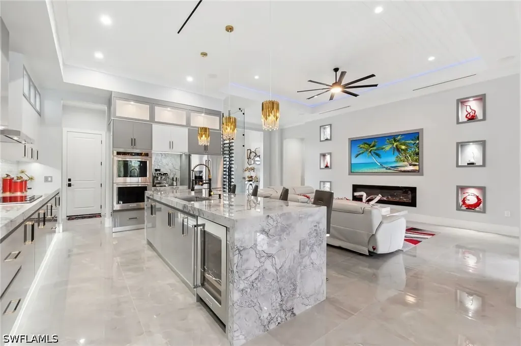 431 16th Avenue NE Naples FL 34120
