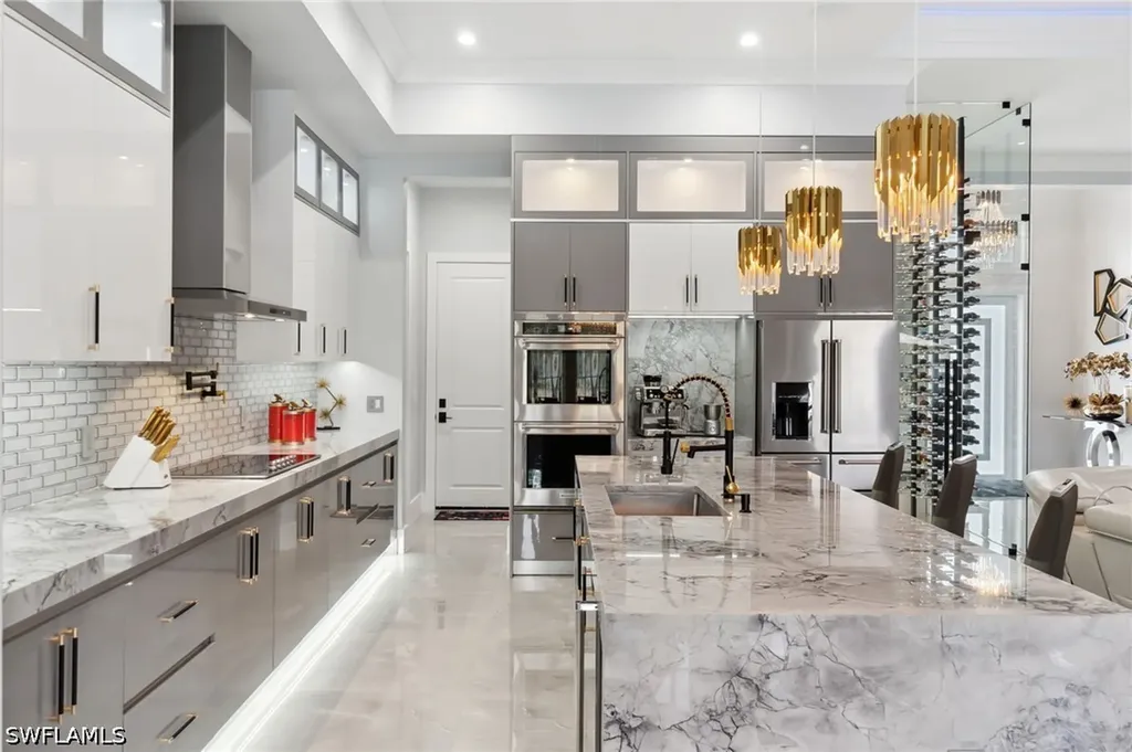431 16th Avenue NE Naples FL 34120