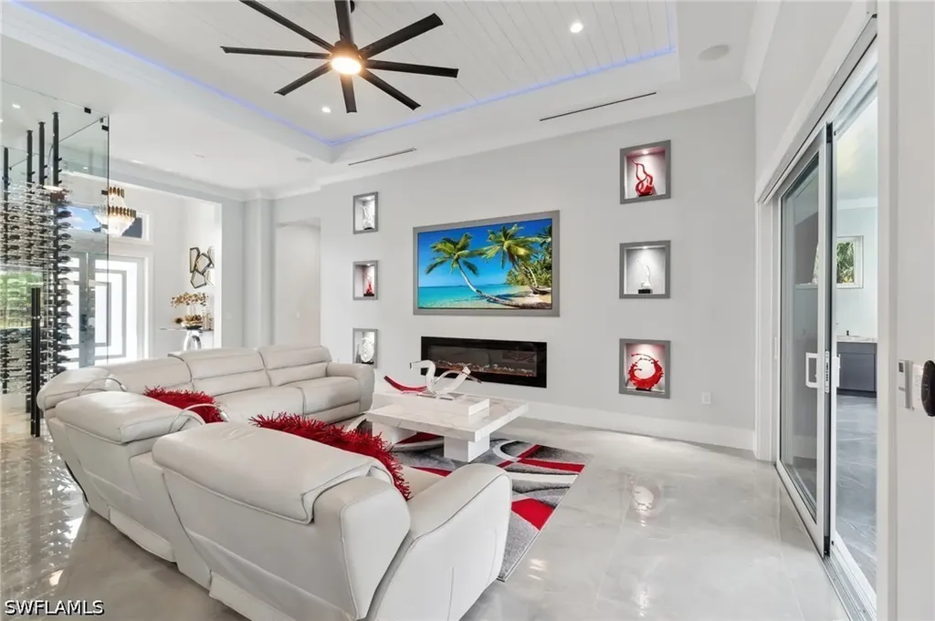 431 16th Avenue NE Naples FL 34120