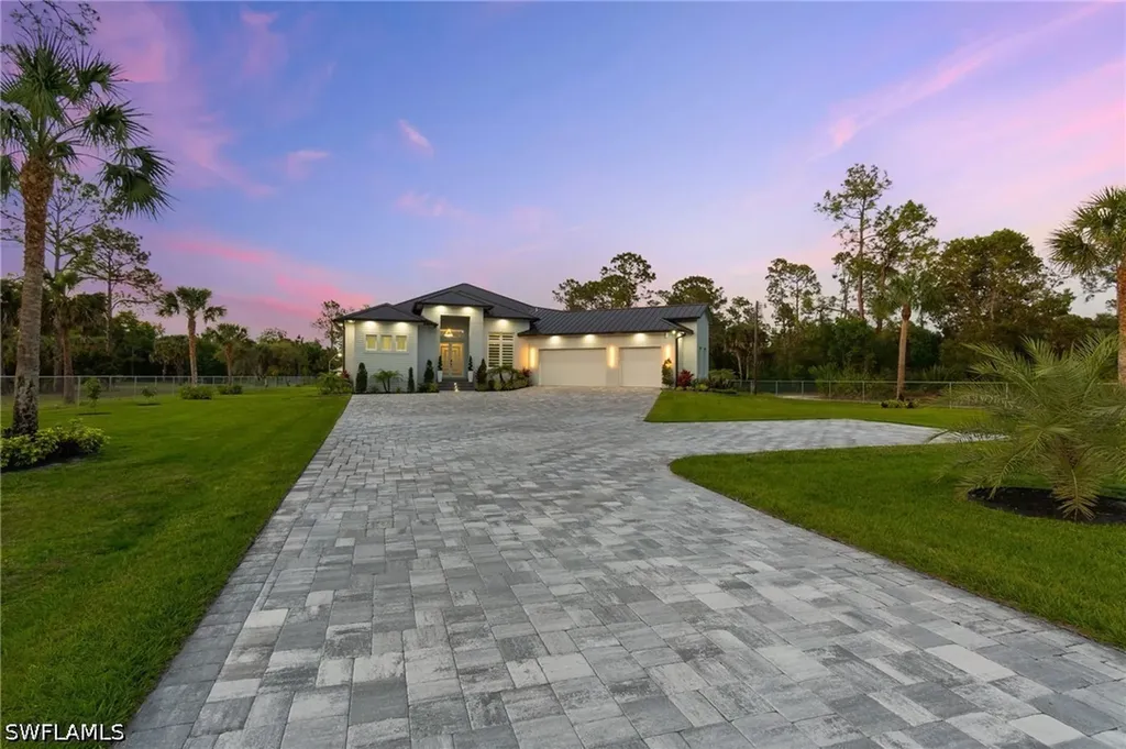 431 16th Avenue NE Naples FL 34120