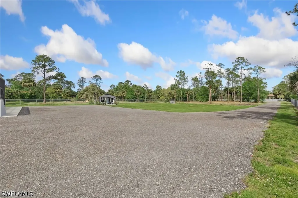 431 16th Avenue NE Naples FL 34120