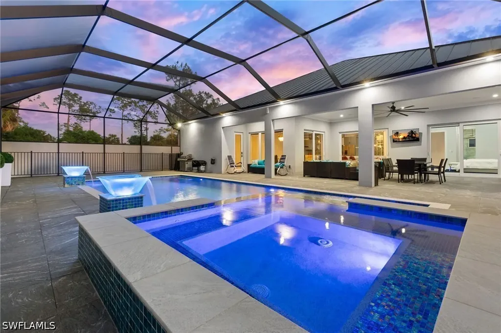431 16th Avenue NE Naples FL 34120